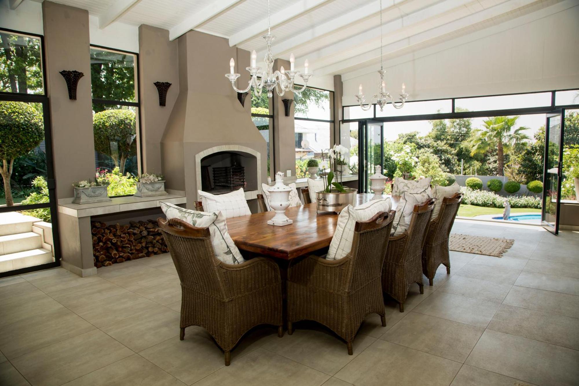 La Vida Luka - Luxury Guesthouse พริทอเรีย ภายนอก รูปภาพ