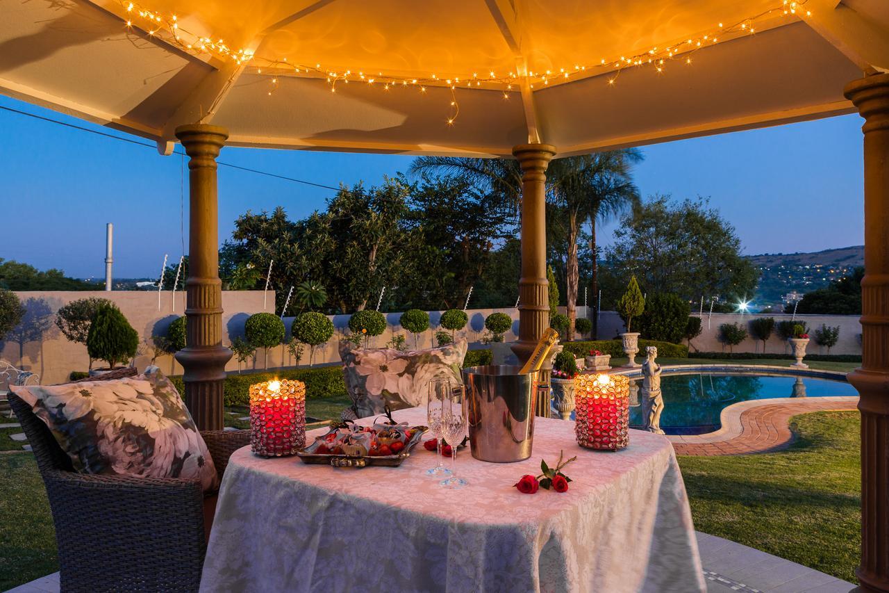 La Vida Luka - Luxury Guesthouse พริทอเรีย ภายนอก รูปภาพ